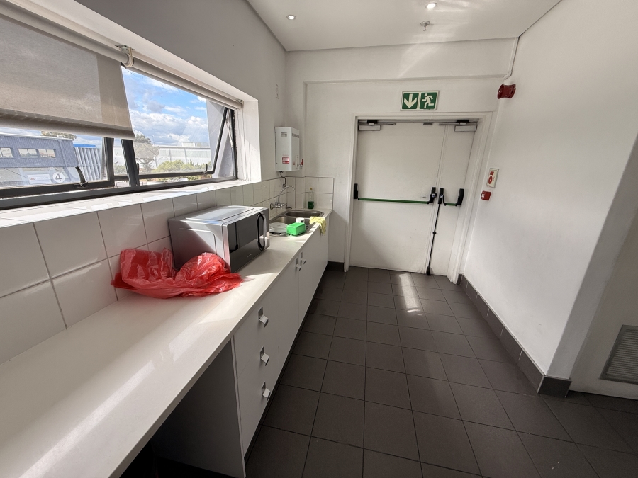 To Let commercial Property for Rent in Blackheath Industrial Western Cape